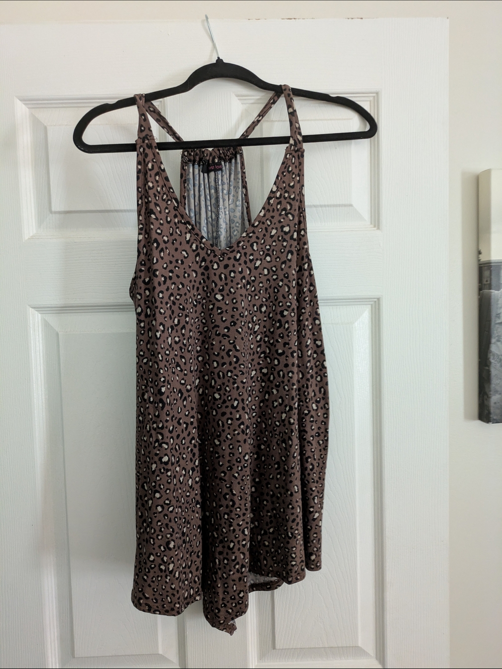 Women’s Brown Leopard Print V-Neck Tank Top
